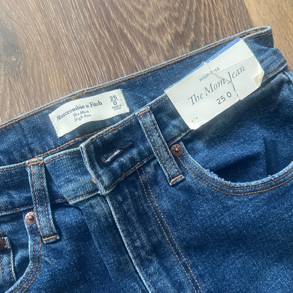 Abercrombie Mom Jeans